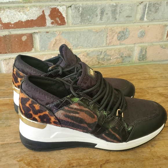 Michael Kors Liv Trainer MK Logo w/ Animal Printed Wedge Sneakers Sz 8M - Picture 2 of 8